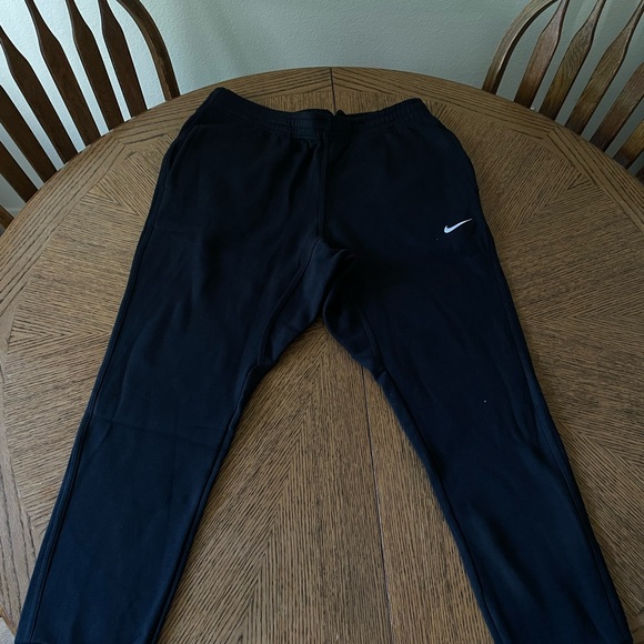 Nike Black Athletic Pants - Picture 1 of 5